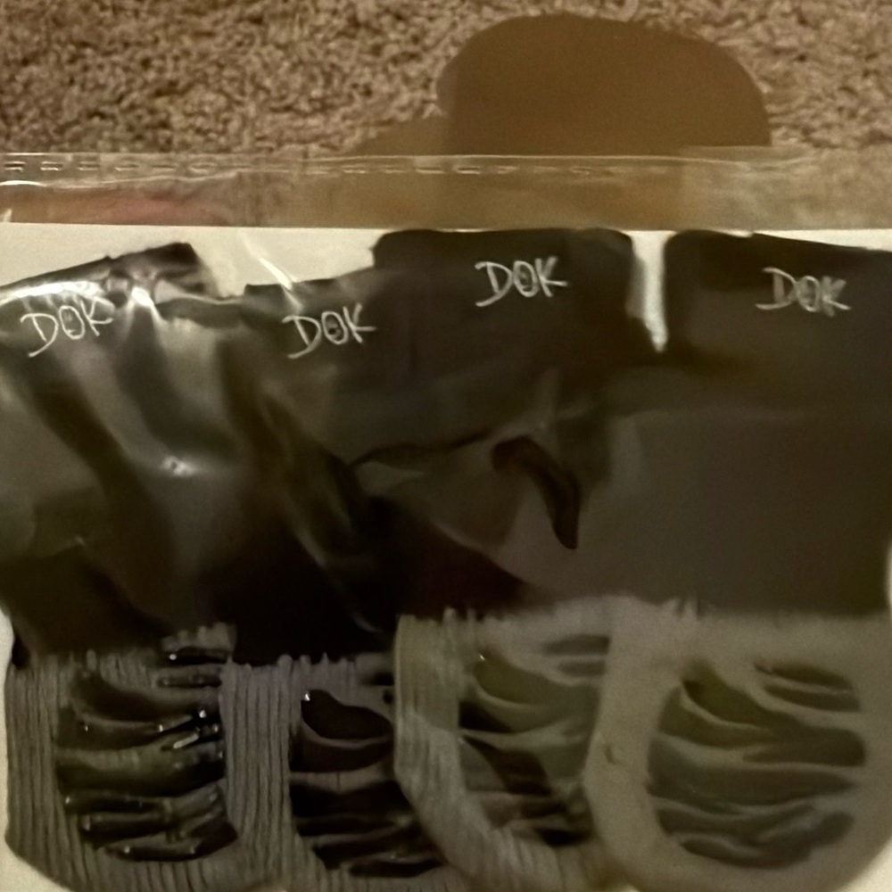 DOK TigerToes Premium Non-Slip Dog Socks for Hardwood Floors- pet paw protection